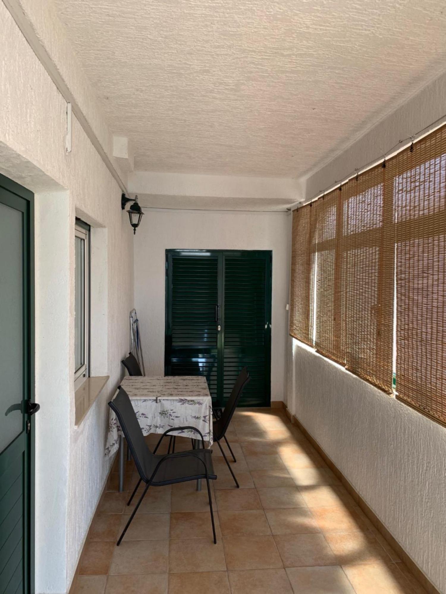 Apartments Jelusic Pirovac Kültér fotó